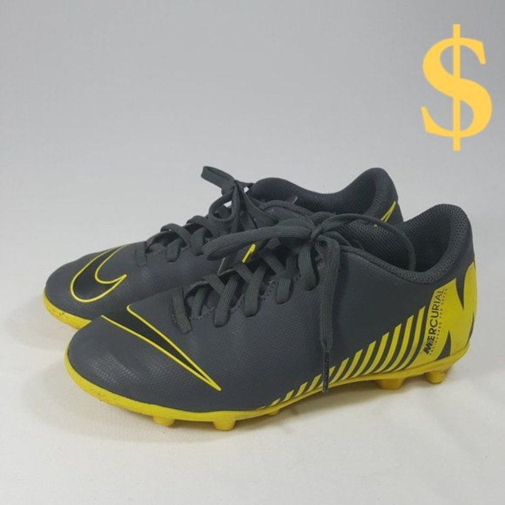 NIKE Mercurial Cleats Soccer Youth Sz 2.5Y